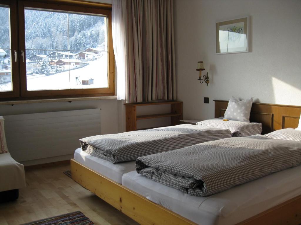 Гостевой дом Haus Bergheimat - Familie Oberacher Фульпмес Экстерьер фото